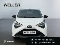 Gebraucht Toyota Aygo 72 PS (52 kW) 2018 Weiss Kleinwagen