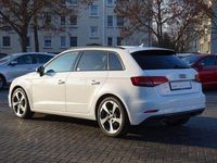 Gebraucht Audi A3 Sport 116 PS (85 kW) 2019 Weiß Limousine