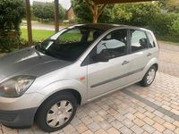 Gebraucht Ford Fiesta 80 PS (58 kW) 2007 Grau Kleinwagen