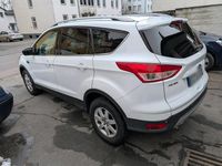 Gebraucht Ford Kuga 150 PS (110 kW) 2013 Weiß SUV