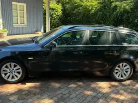 Gebraucht BMW 523 177 PS (130 kW) 2006 Schwarz Kombi