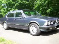 Gebraucht BMW 732 197 PS (144 kW) 1986 Blau Limousine