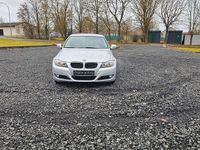 Gebraucht BMW 318 143 PS (105 kW) 2010 Silber Limousine