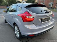 gebraucht Ford Focus Lim. Titanium*XENON*NAVI*PDC*KEYLESSGO*