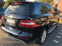 Gebraucht Mercedes ML250 204 PS (150 kW) 2013 Schwarz SUV