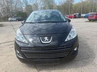 Gebraucht Peugeot 207 Forever 95 PS (69 kW) 2012 Schwarz Limousine