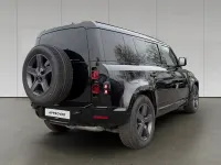 Gebraucht Land Rover Defender SE Dynamic 252 PS (185 kW) 2025 Santorini black SUV