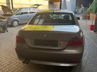 Gebraucht BMW 520 170 PS (125 kW) 2003 Gold Limousine