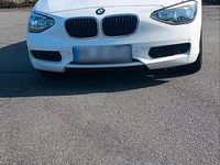 Gebraucht BMW 114 95 PS (69 kW) 2014 Weiß Kleinwagen