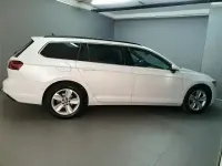 Gebraucht VW Passat Business 200 PS (147 kW) 2022 Oryxweiß perleffekt (metallic) Kombi