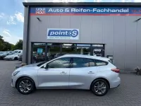 Gebraucht Ford Focus Titanium 120 PS (88 kW) 2022 Polarsilber metallic Kombi