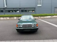 Gebraucht Mercedes E280 197 PS (144 kW) 1992 Grün Limousine