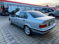 gebraucht BMW 323 E36 i Limousine • PDC • Schiebedach • Tempomat •