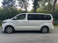 Gebraucht Hyundai H-1 170 PS (125 kW) 2019 Weiß Van / Kleinbus
