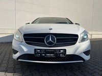 Gebraucht Mercedes A200 156 PS (114 kW) 2015 Calcitweiss  unilack Limousine