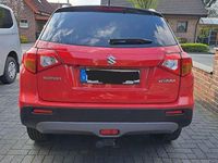 Gebraucht Suzuki Vitara 120 PS (88 kW) 2015 Rot SUV