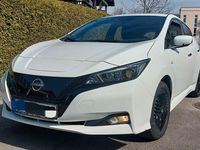 Gebraucht Nissan Leaf Acenta 160 kW (218 PS) 2023 Weiß Kleinwagen