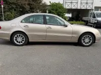 Gebraucht Mercedes E320 Elegance 204 PS (150 kW) 2003 Gold Limousine