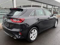 Gebraucht Kia Ceed Vision 160 PS (117 kW) 2023 Schwarz Kleinwagen