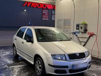 Gebraucht Skoda Fabia 54 PS (39 kW) 2006 Silber Limousine