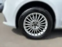Gebraucht Mercedes V250 Edition 190 PS (139 kW) 2023 Weiss Van / Kleinbus