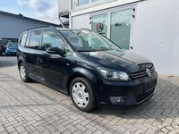 Gebraucht VW Touran Match 105 PS (77 kW) 2013 Schwarz Van / Kleinbus