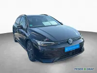 Gebraucht VW Golf VIII R-line 150 PS (110 kW) 2025 Grenadillschwarz metallic Kombi