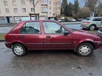 Gebraucht Mazda 121 75 PS (55 kW) 1997 Rot Kleinwagen