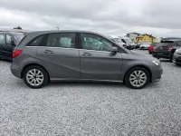 Gebraucht Mercedes B180 109 PS (80 kW) 2013 Grau Kleinwagen