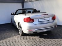 Gebraucht BMW 230 Sport Line 252 PS (185 kW) 2017 Glaciersilber Cabrio