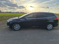 Używany Ford Focus Titanium 120 KM (88 kW) 2016 Czarny Sedan/Limuzyna