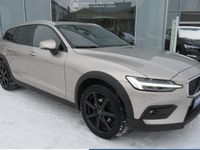 Gebraucht Volvo V60 CC Ultimate 197 PS (144 kW) 2023 Gold Kombi