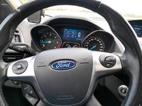 Gebraucht Ford Kuga 150 PS (110 kW) 2015 Schwarz SUV