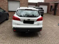 Gebraucht Ford Focus 105 PS (77 kW) 2015 Weiß Kombi