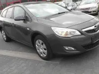 Gebraucht Opel Astra 120 PS (88 kW) 2012 Grau Kombi