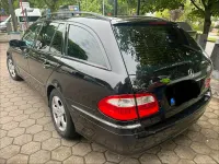 Gebraucht Mercedes E200 163 PS (119 kW) 2004 Schwarz Kombi