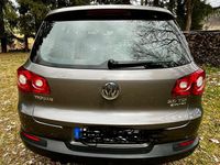 Gebraucht VW Tiguan 140 PS (102 kW) 2011 Grau SUV