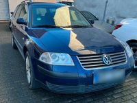 Gebraucht VW Passat 102 PS (75 kW) 2005 Blau Kombi