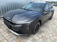 Neu Kia K4 179 PS (131 kW) 2026 Interstellargrau metallic Limousine