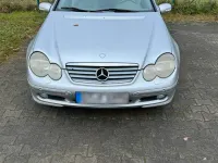 Gebraucht Mercedes 220 143 PS (105 kW) 2002 Silber Coupé