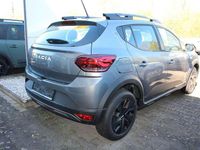 Neu Dacia Sandero Expression 91 PS (66 kW) 2026 Dolomitgrau Limousine