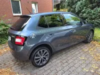 Gebraucht Skoda Fabia Joy 60 PS (44 kW) 2016 Grau Kleinwagen