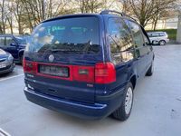 Gebraucht VW Sharan 131 PS (96 kW) 2003 Blau Van / Kleinbus