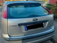 Gebraucht Ford Focus 90 PS (66 kW) 2005 Grau Limousine
