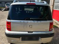 Gebraucht Peugeot 1007 74 PS (54 kW) 2005 Silber Van / Kleinbus