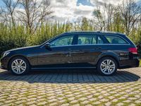 Gebraucht Mercedes E200 136 PS (100 kW) 2015 Schwarz Kombi