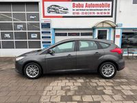 Gebraucht Ford Focus Trend 125 PS (91 kW) 2016 Grau Limousine