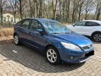 Gebraucht Ford Focus 101 PS (74 kW) 2009 Blau Limousine
