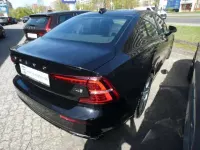 Gebraucht Volvo S60 R-Design 190 PS (139 kW) 2020 Onyx black (schwarz) Limousine