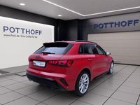 Gebraucht Audi A3 S-Line 177 PS (130 kW) 2025 Rot Limousine